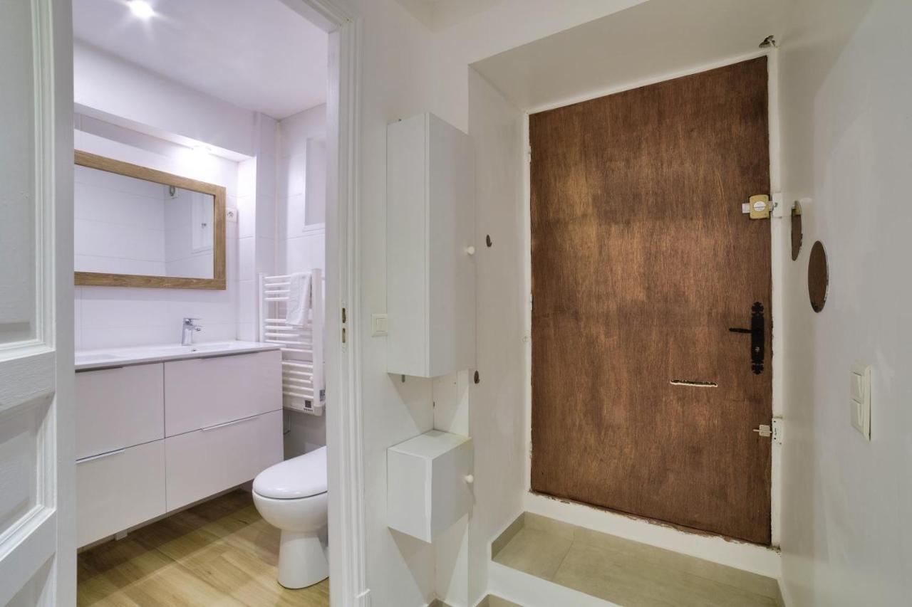 Superb Flat Near The Beach In Αντίμπ Εξωτερικό φωτογραφία